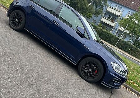 VW Golf Volkswagen 1.6 TDI DSG R-Line