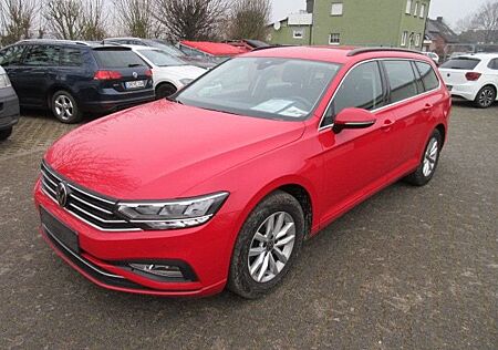VW Passat Variant Volkswagen Business 2.0 TDI DSG NAVI AHK KAM