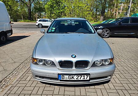 BMW 520i Touring Facelift TÜV Neu Klima