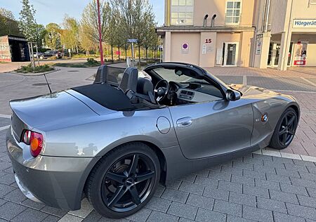 BMW Z4 3.0i - E85 231 Ps !TOP ZUSTAND! Cabrio