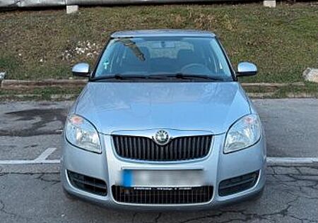 Skoda Fabia 1.6 Automatik Klima TÜV Anhängerkupplung