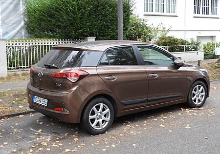 Hyundai i20 1.4 Style Automatik Style