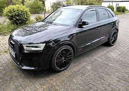 Audi RS Q3 RSQ3 2.5 TFSI S tronic quattro