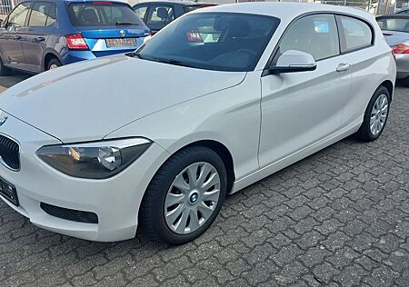BMW 114 Baureihe 1 Lim. 3-trg. i