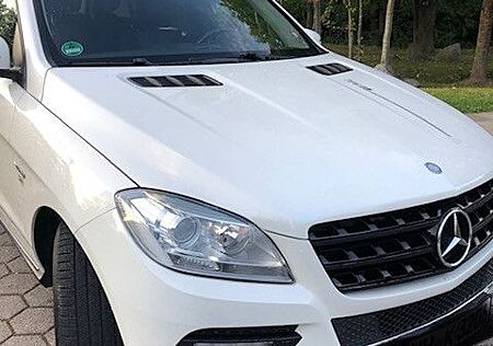 Mercedes-Benz ML 350 AMG BlueTEC 4MATIC Edition 1