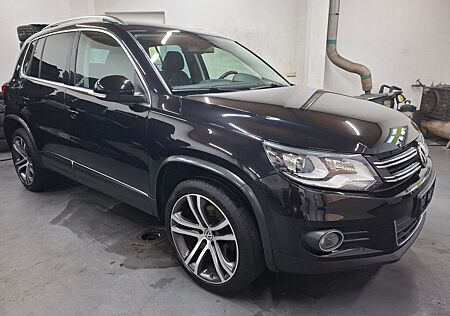 VW Tiguan Volkswagen Sport & Style 4Motion,Alcantara,Tempomat!