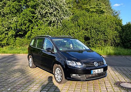 VW Sharan Volkswagen 2.0 TDI DSG 177PS / Highline / Scheckheft