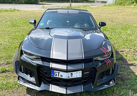 Chevrolet Camaro 2SS 6.2 V8 AT mit ZL1 Bodykit