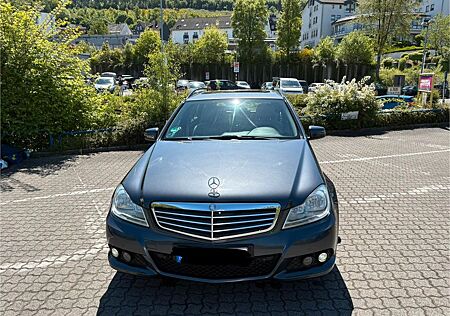 Mercedes-Benz C 220 CDI T -