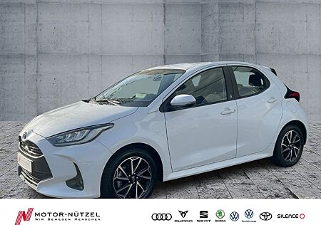 Toyota Yaris 1.5 Dual-VVT-iE TEAM LED+ACC+SHZ+RFK+MFL