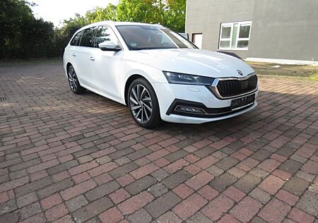 Skoda Octavia Combi First Edition