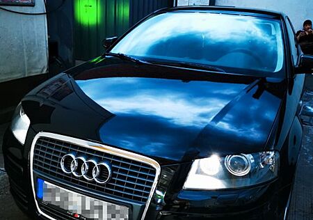 Audi A3 8P 1.6 Ambiente - TÜV 05/2027 - Xenon