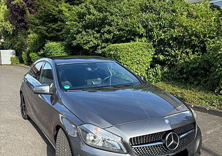 Mercedes-Benz A 180 BlueEFFICIENCY -