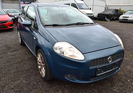 Fiat Grande Punto 1.4 8V Dynamic~Klima~8x Bereift