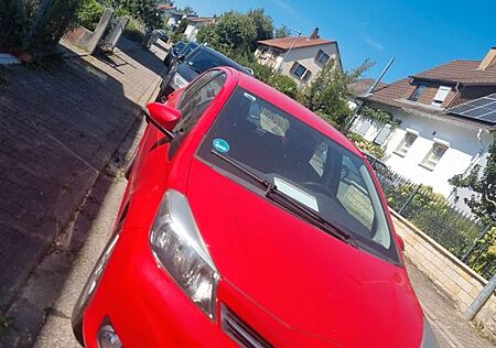 Toyota Yaris 1,0-l-Dual-VVT-i -