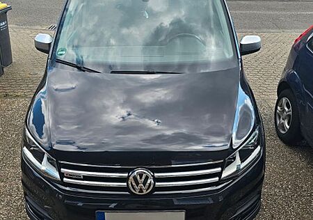 VW Caddy Volkswagen 2,0TDI 110kW BMT DSG Alltrack 5-Sitzer...