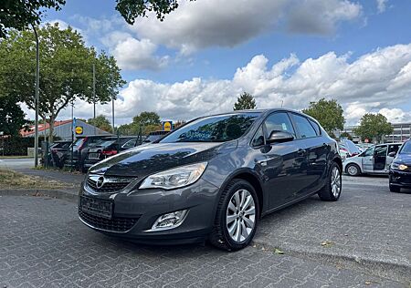 Opel Astra J Lim. 5-trg. Edition