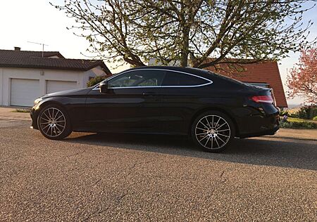 Mercedes-Benz C 250 AMG Line Autom. AMG Line