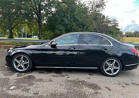 Mercedes-Benz C 400 4MATIC AMG Felgen Designo Sitze