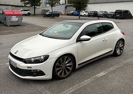 VW Scirocco Volkswagen 2.0 TSI DSG -