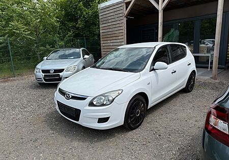 Hyundai i30 1.4 Comfort 1.4 Benzin HU&AU´Neu