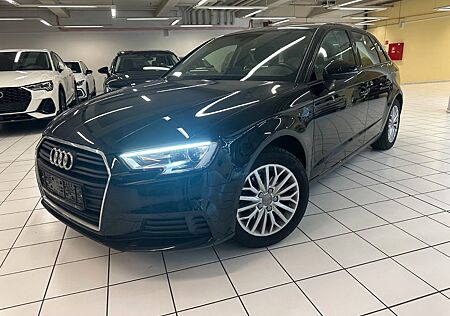 Audi A3 Sportback,80200KM,Bi-Xenon,E6