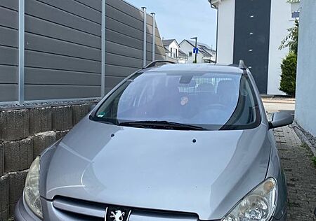 Peugeot 307 2.0 16V Premium 135 Premium
