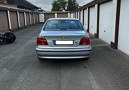 BMW 523i Fast Oldtimer