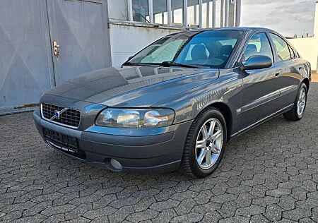 Volvo S60 2.4 D5*Autom.*LEDER*ESSD