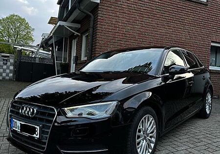 Audi A3 1.4 TFSI S tronic Ambiente Sportback Ambiente