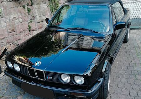 BMW 325i E30 Cabrio Odtimer