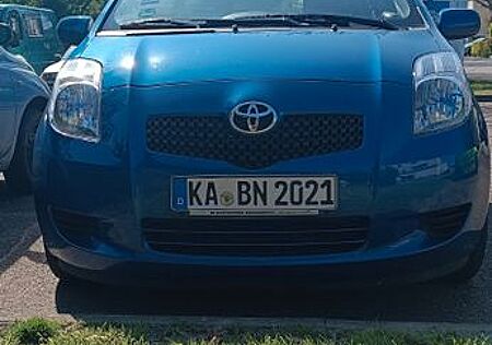 Toyota Yaris 1,3-l-VVT-i Executive Executive