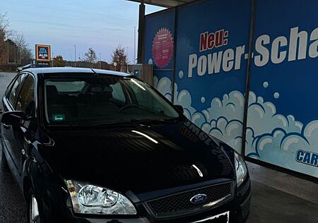 Ford Focus 1,6 Benziner