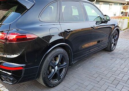 Porsche Cayenne MO.JO. Diesel S