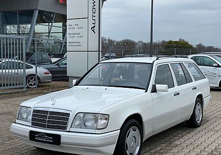 Mercedes-Benz E 220 T-Model / TÜV Neu / TOP Zustand