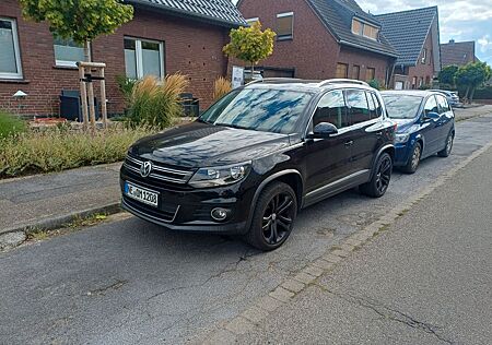 VW Tiguan Volkswagen 1.4 TSI 92kW BMT Sport & Style Sport ...