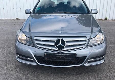 Mercedes-Benz C 180 T AVANTGARDE AVANTGARDE