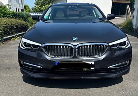 BMW 520i A - Luxury Line