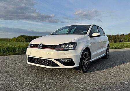 VW Polo Volkswagen 1.8 TSI DSG GTI GTI