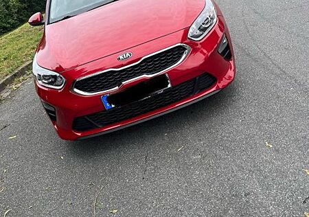 Kia Cee'd / Ceed 1.5 T-GDI DCT Platinum Edition ...