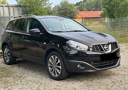 Nissan Qashqai+2 Qashqai+2 2.0 dCi 7 Sitzer 4x4 Tekna Aut...