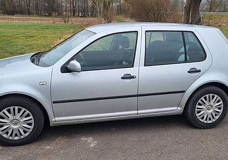 VW Golf Volkswagen 1.6 Basis