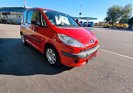 Peugeot 1007 Tüv neu Rentnerfahrzeug