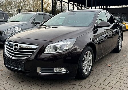 Opel Insignia 1.4T KLIMA NAVI XENON AHK *SCHECKHEFT*