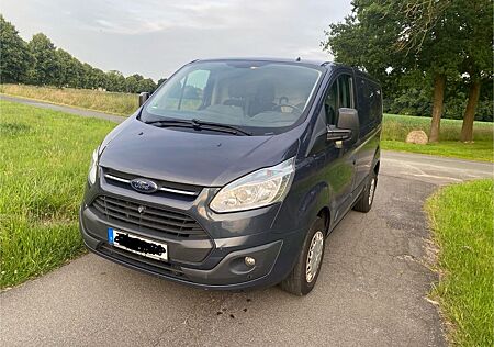 Ford Transit Custom 3 Sitzer, Würth Boden und LED