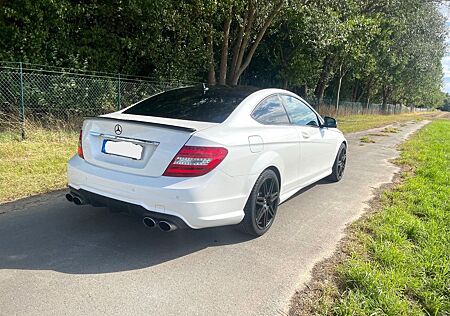Mercedes-Benz C 180 Coupé AMG-Line Scheckheft TÜV Neu Perlmutt