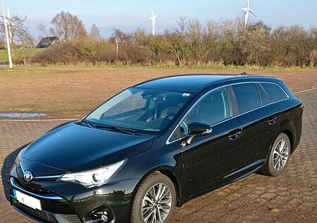 Toyota Avensis 2,0-l-D-4D Business Ed. Touring Spor...