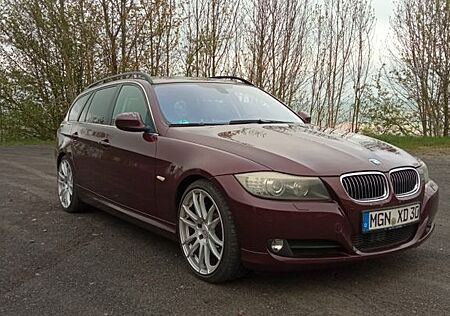 BMW 330d xDrive Touring -