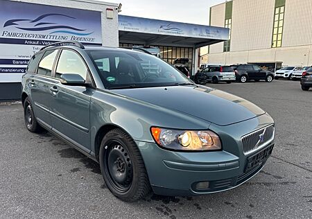 Volvo V50 Kombi 2.4i Momentum Klima Sitzheizung 8-fach