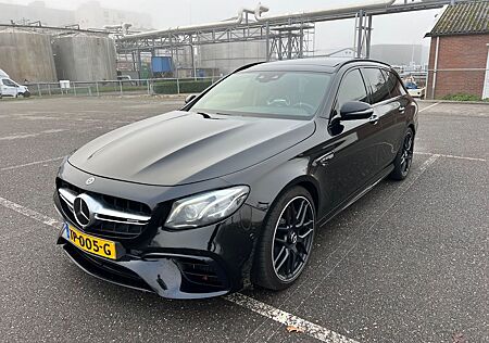 Mercedes-Benz E 63 AMG E 63S AMG SCHALEN CERAMIC HUD PANO VOLL!
